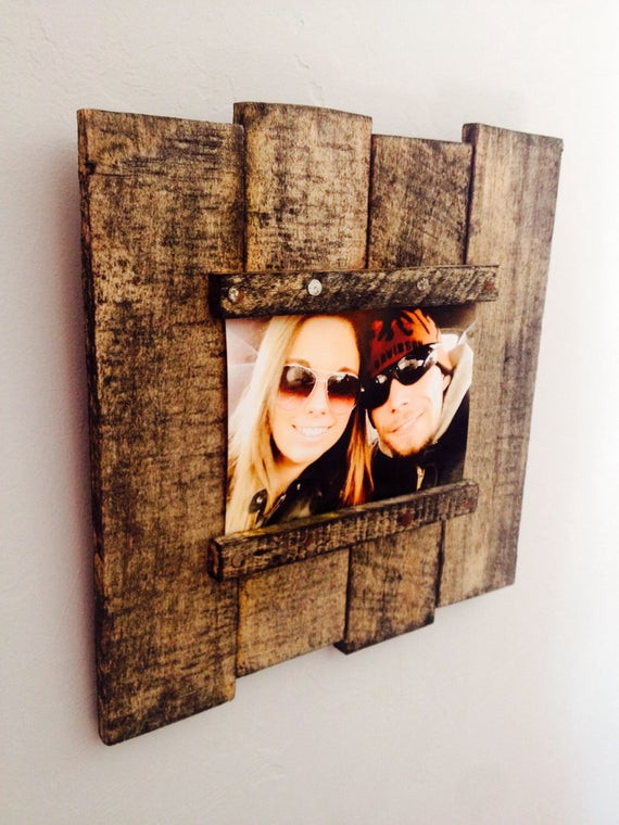 DIY Barnwood Picture Frame
 Items similar to Reclaimed Wood Pallet Picture Frame on Etsy