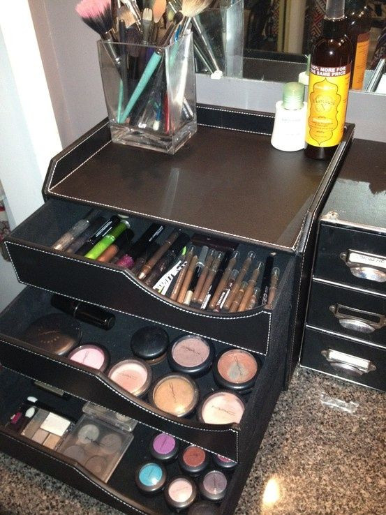 DIY Beauty Organizers
 Best DIY Makeup Storage Ideas