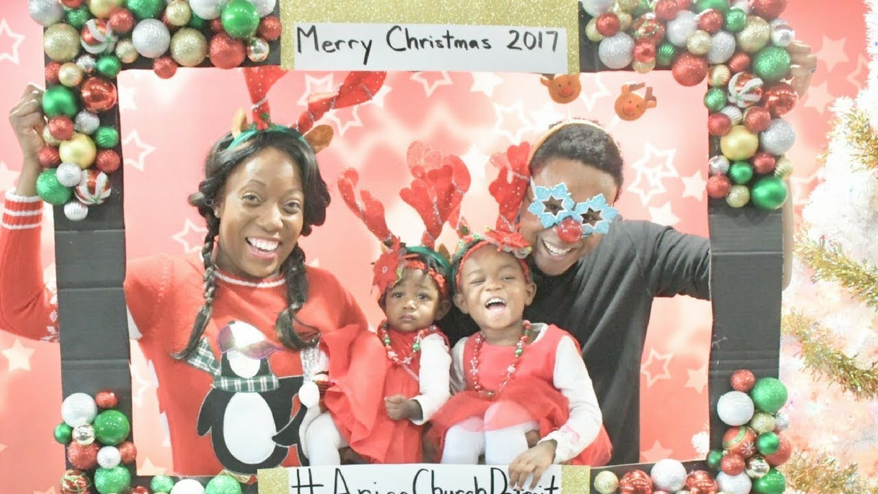 DIY Christmas Photo Props
 New Years Eve Booth Props 2017