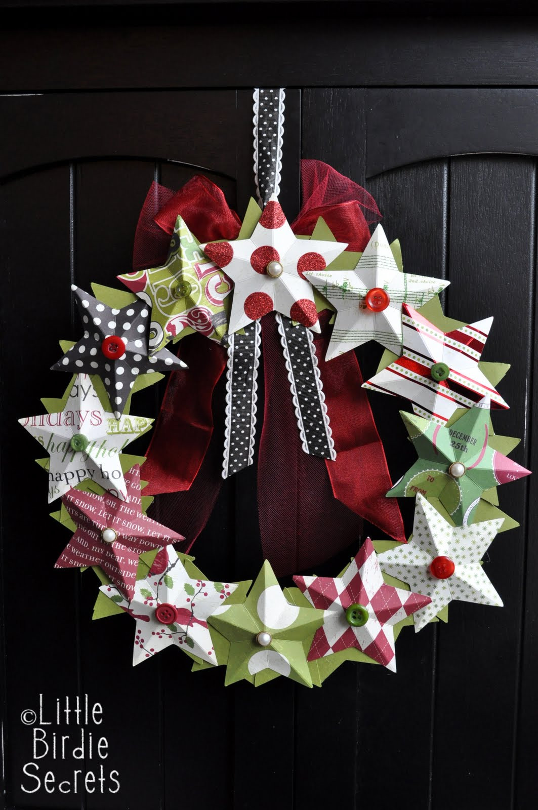 DIY Christmas Wreath Pinterest
 35 DIY Inspiring Unique Christmas Wreaths