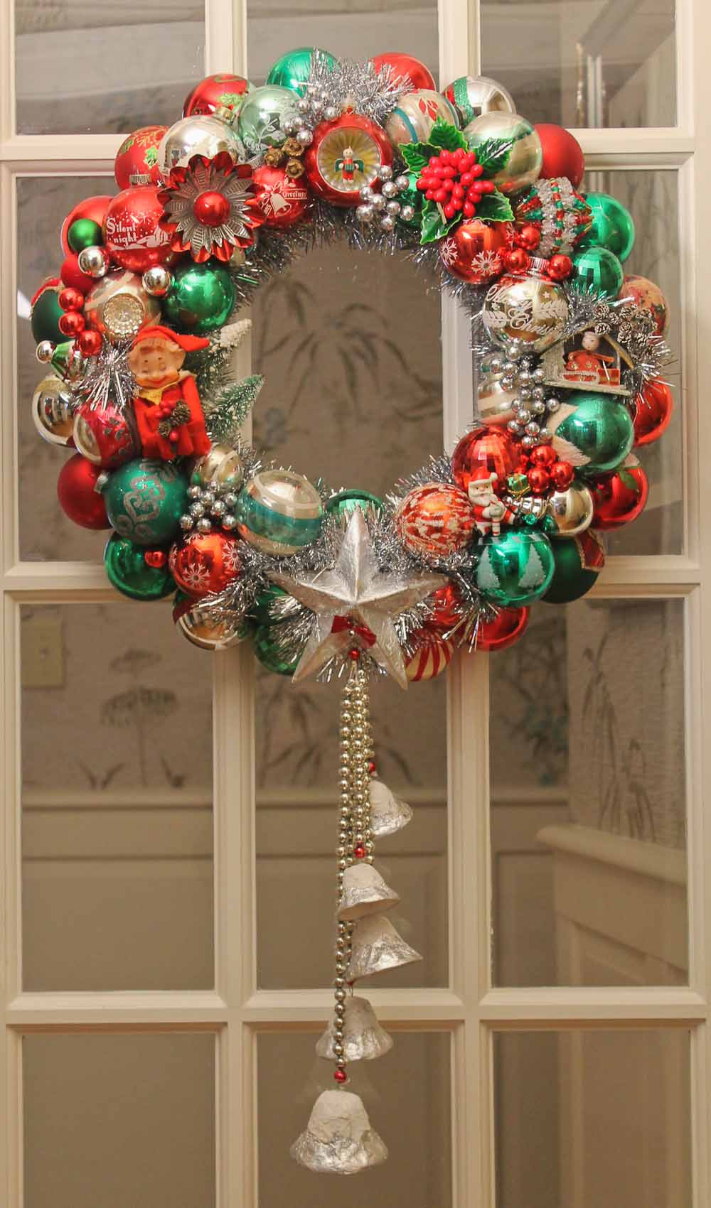 DIY Christmas Wreaths
 100 photos of DIY Christmas ornament wreaths Upload
