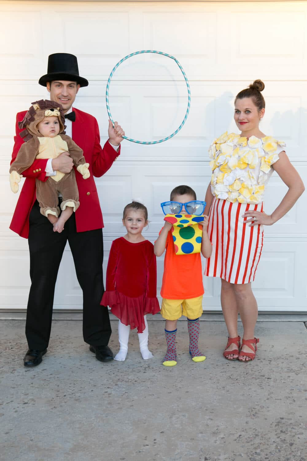 DIY Circus Costumes
 6 Awesome Family Halloween Costume Ideas For Under $30