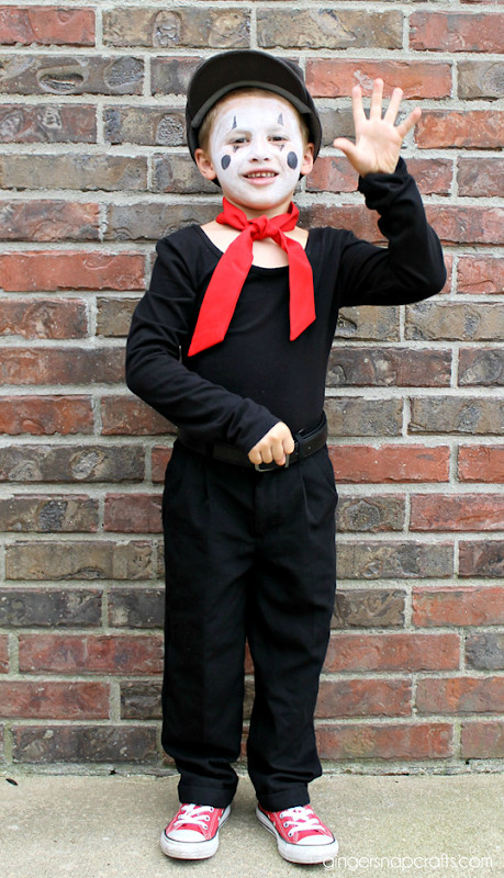 DIY Circus Costumes
 Ginger Snap Crafts Easy Mime Costume & Blog Hop