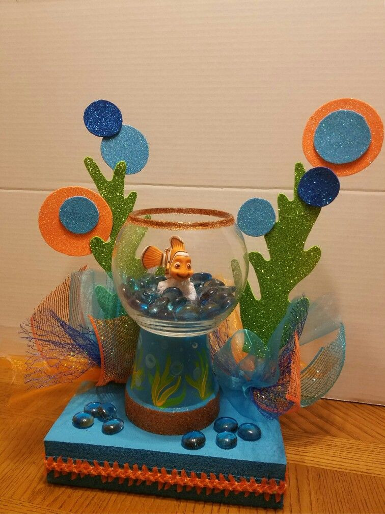 DIY Finding Nemo Decorations
 Finding Nemo Centerpiece