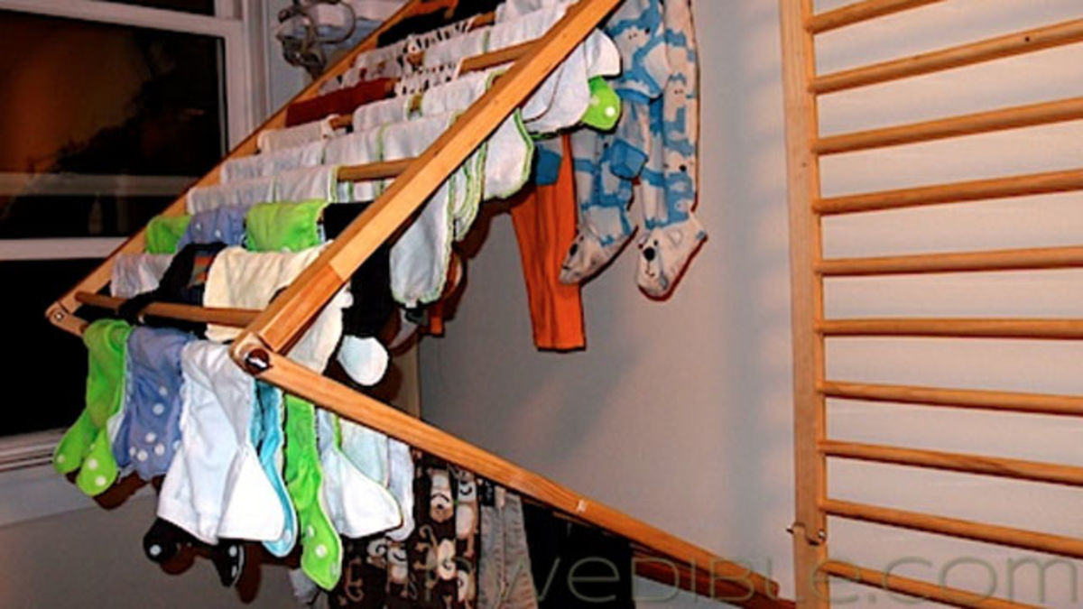 DIY Folding Drying Rack
 DIY Wall Mounted Folding Clothes Dryer Rack