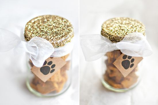 DIY Gifts For Dog Lovers
 15 DIY Dog Christmas Gifts for Dogs & Dog Lovers