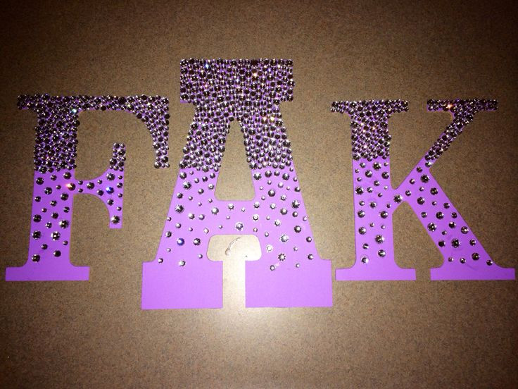 DIY Glitter Wooden Letters
 Hand painted and rhinestoned wooden letters glitter