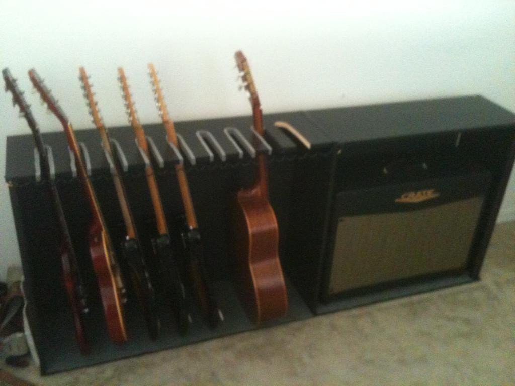 DIY Guitar Case Rack
 Cheap DIY Guitar Rack Amp case