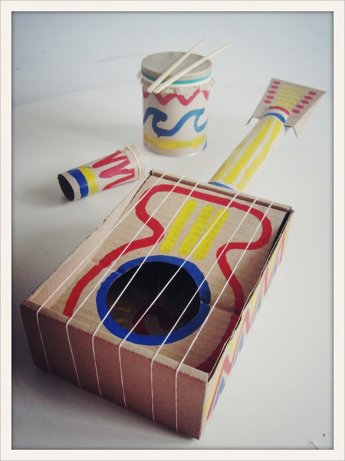 DIY Guitar For Kids
 DIY Kids Instruments Design Dazzle