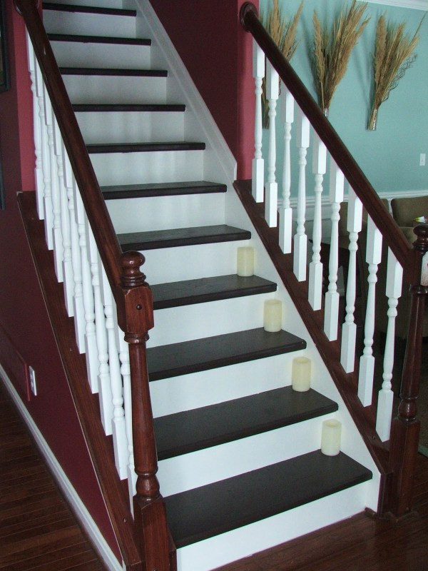 DIY Hardwood Staircase
 Remodelaholic