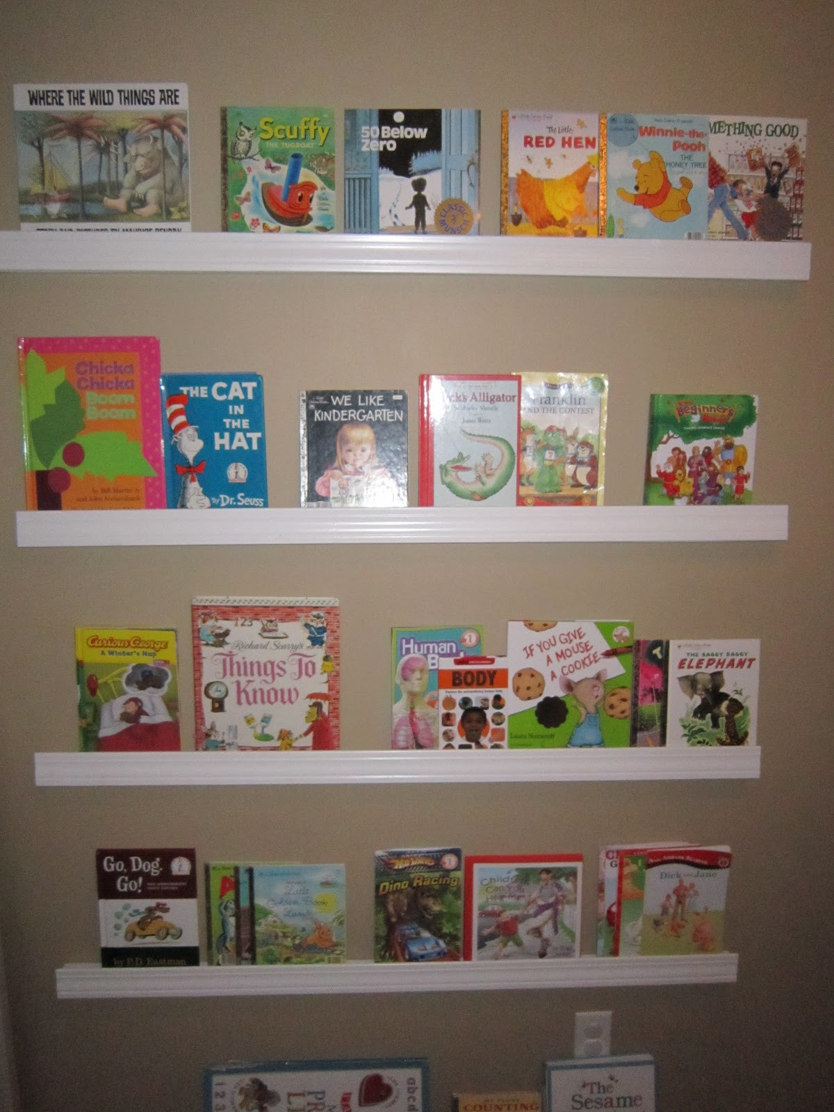 DIY Kids Bookshelf
 Tutorials Crafts Projects Kids Children Handmade Tutorial