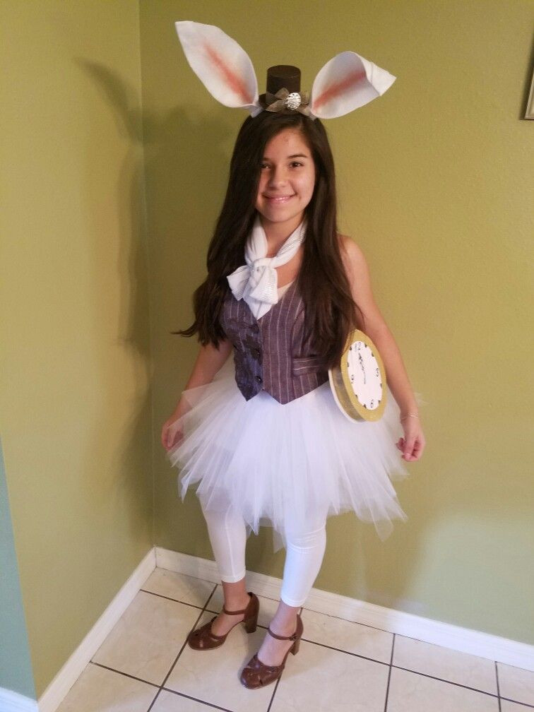 DIY Kids Bunny Costume
 The White Rabbit from Alice In Wonderland DIY cosplay