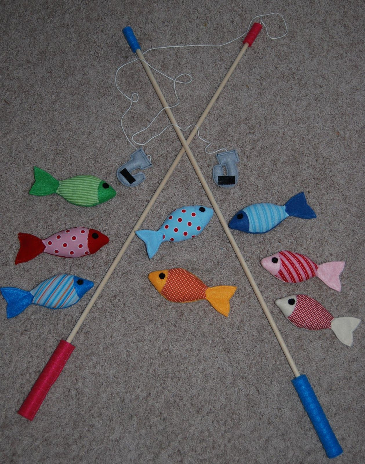 DIY Kids Fishing Pole
 love this want to make these for the grandkids