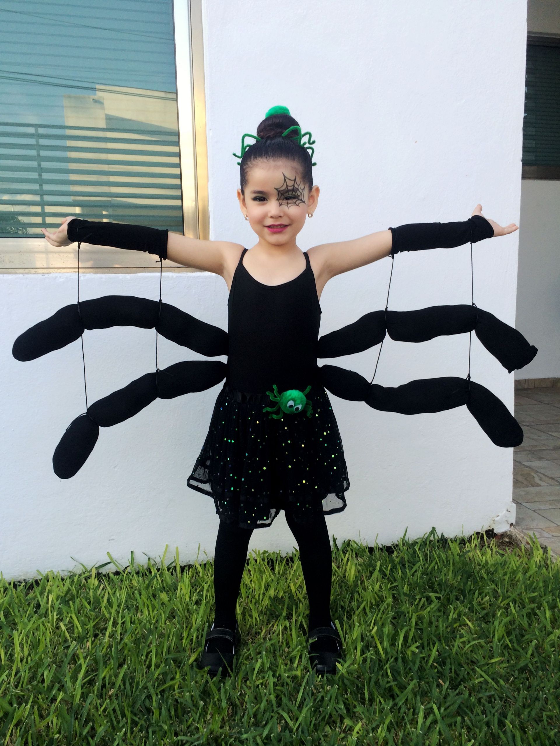 DIY Kids Spider Costume
 Spider Costume baby girl toddler kids DIY tights and an