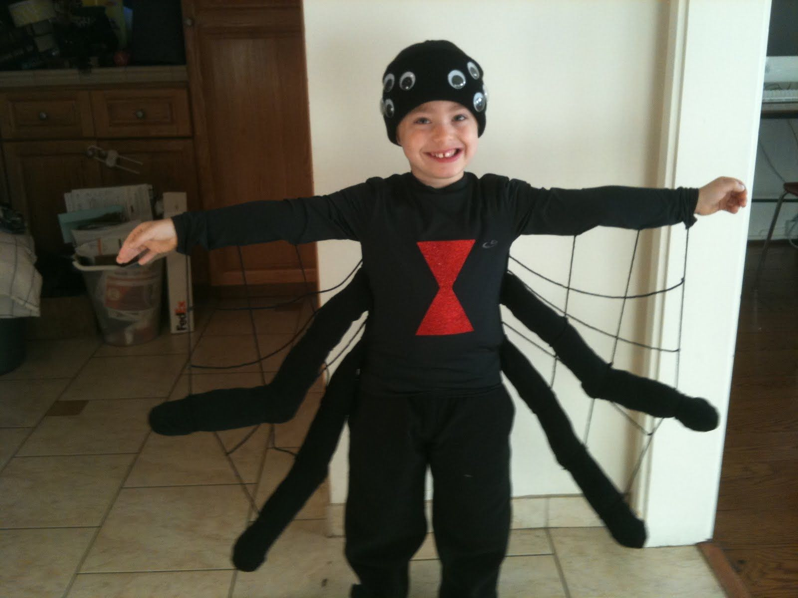 DIY Kids Spider Costume
 spider costume …
