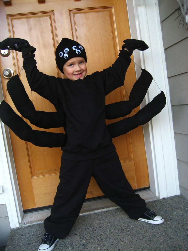 DIY Kids Spider Costume
 Halloween4