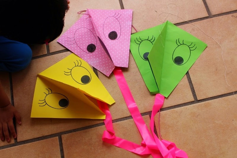 DIY Kite For Kids
 Life s little treasures DIY Kite Kids craft