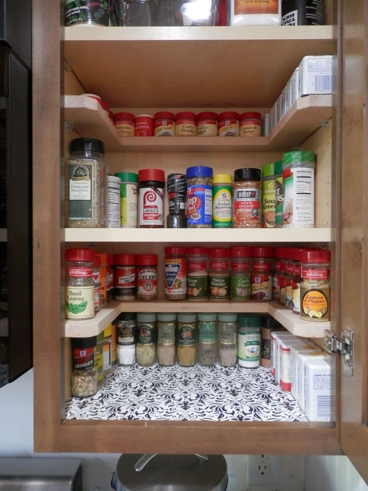 DIY Organizer Ideas
 DIY Spicy Shelf organizer