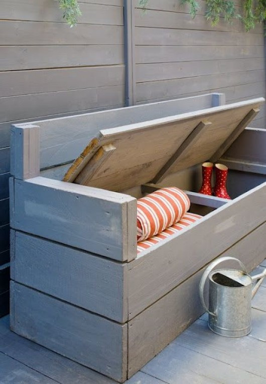 DIY Outdoor Bench With Storage
 19 DIY Outdoor Bench and Storage Organization Ideas