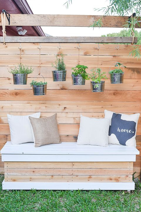 DIY Outdoor Bench With Storage
 29 Small Backyard Ideas Beautiful Landscaping Designs