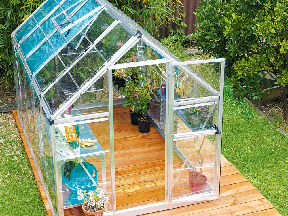 DIY Outdoor Greenhouse
 18 Awesome DIY Greenhouse Projects