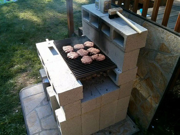 DIY Outdoor Grill
 Cool DIY Backyard Brick Barbecue Ideas