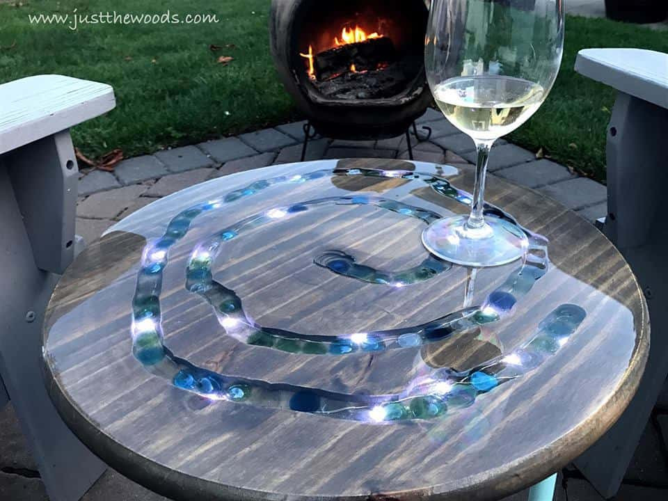 DIY Outdoor Mosaic Table
 10 of the Most Creative DIY Outdoor Furniture Ideas