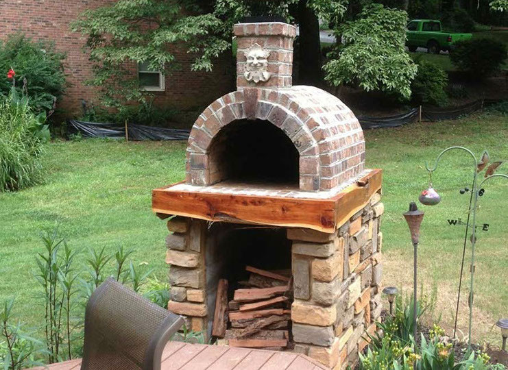 DIY Outdoor Pizza Oven
 25 Money Saving DIY Backyard Projects transform your