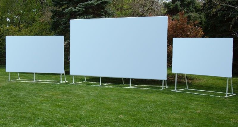 DIY Outdoor Projection Screen
 How to Make an Outdoor Projector Screen in 2020