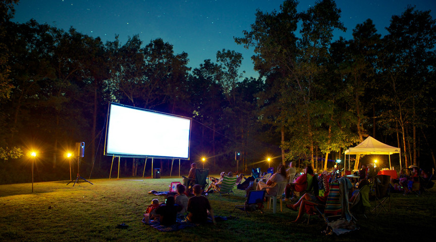 DIY Outdoor Projector Screen
 Carl s DIY Outdoor Projection Screens for Backyard Theater