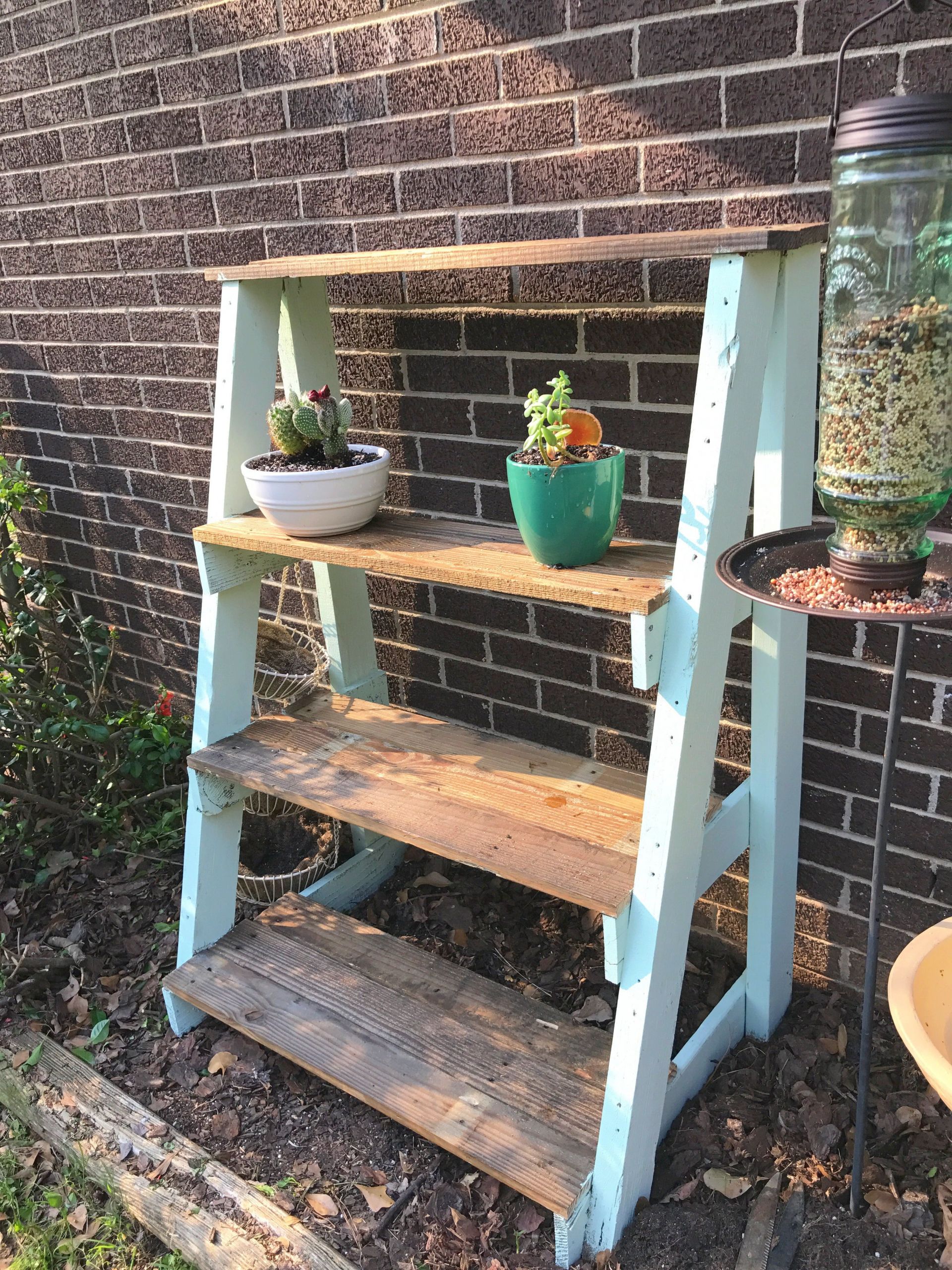 DIY Outdoor Shelves
 DIY Shelves for my plants Made only from a pallet Garden