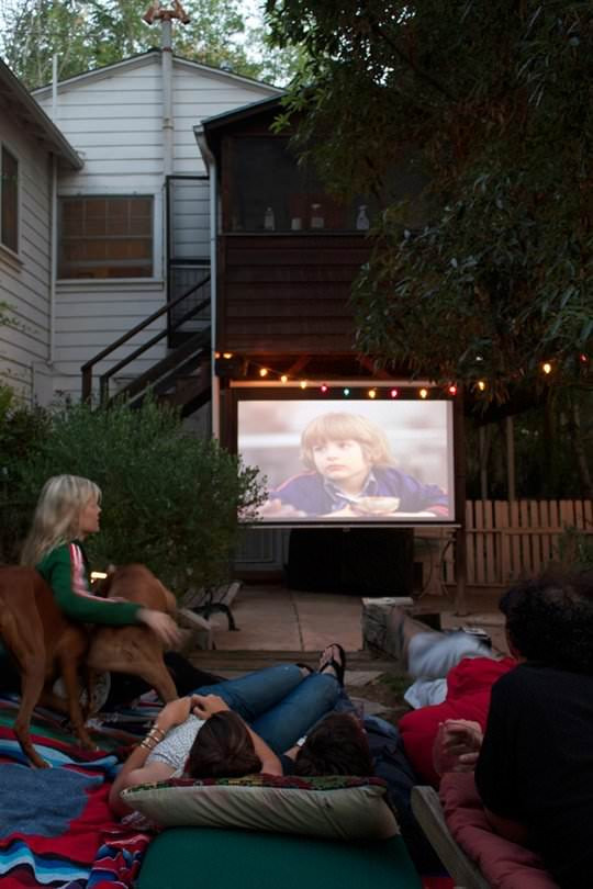 DIY Outdoor Theatre Screen
 Build A Backyard Movie Theater