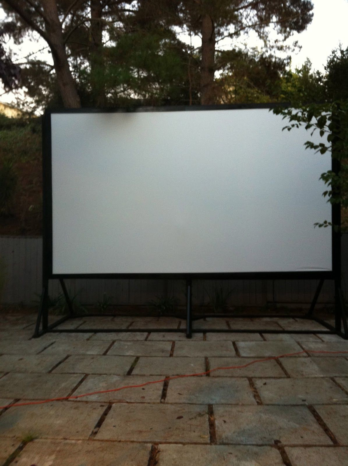 DIY Outdoor Theatre Screen
 9x16 DIY Outdoor movie screen for only $250 Great for