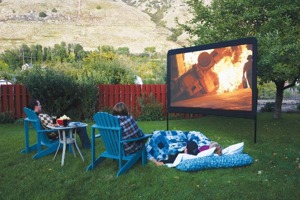 DIY Outdoor Theatre Screen
 Backyard Movie Screen – DIY Outdoor