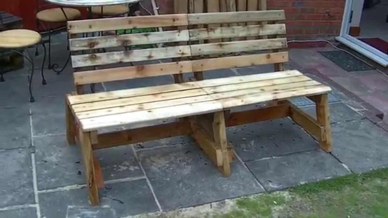 DIY Outdoor Wooden Benches
 Garden bench out of reclaimed wood DIY