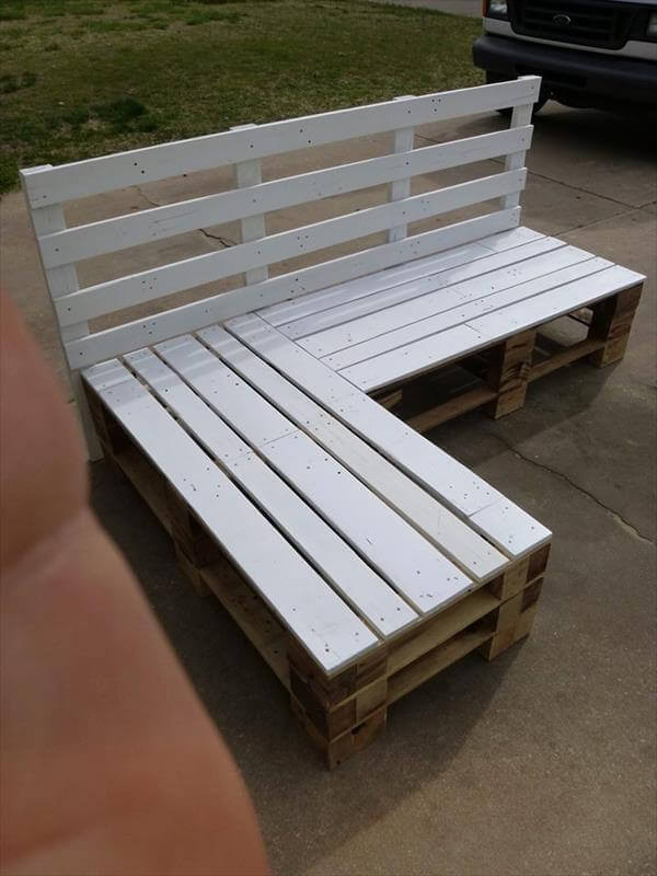 DIY Pallet Outdoor Furniture
 DIY Pallet Sectional Bench