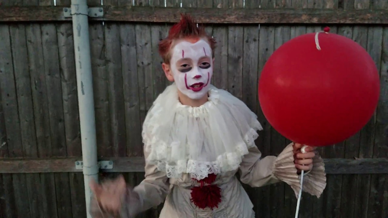 DIY Pennywise Costume
 DIY Pennywise Halloween Costume IT 2017