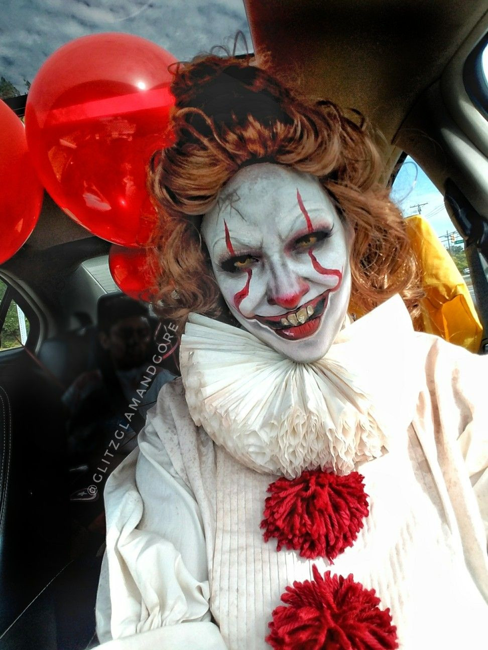 DIY Pennywise Costume
 Female pennywise costume inspired halloween it