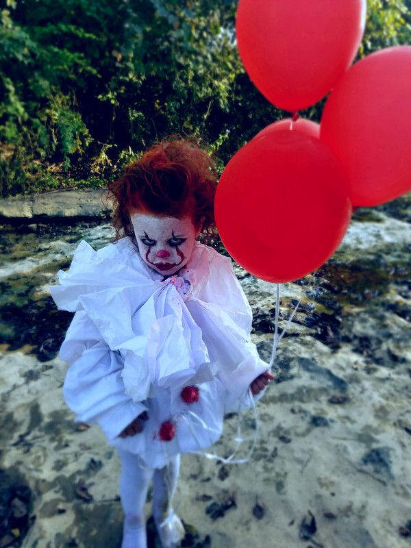 DIY Pennywise Costume
 The Cutest DIY Pennywise Costume You Will Ever See