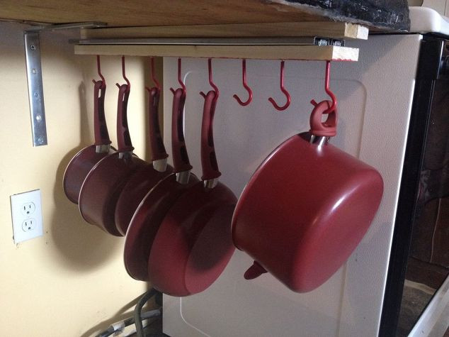 DIY Pots And Pans Rack
 Under The Counter Pull Out Pots And Pans Rack