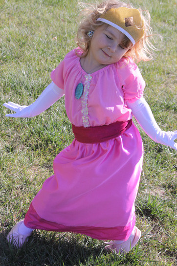 DIY Princess Peach Costume
 Kid’s DIY Princess Toadstool And Princess Peach Costumes