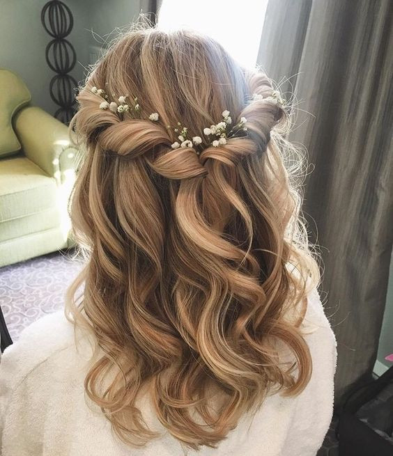 DIY Prom Hairstyle
 Easy DIY Prom Hairstyles for Long Hair Beauty