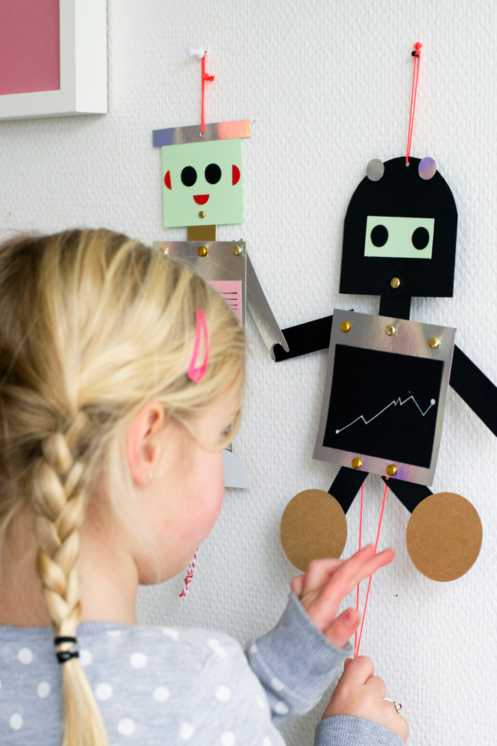 DIY Robots For Kids
 Project 178 DIY Robot puppets