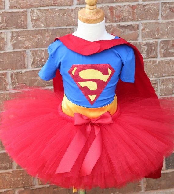 DIY Supergirl Costumes
 TheRetroInc on Etsy Apartment Life