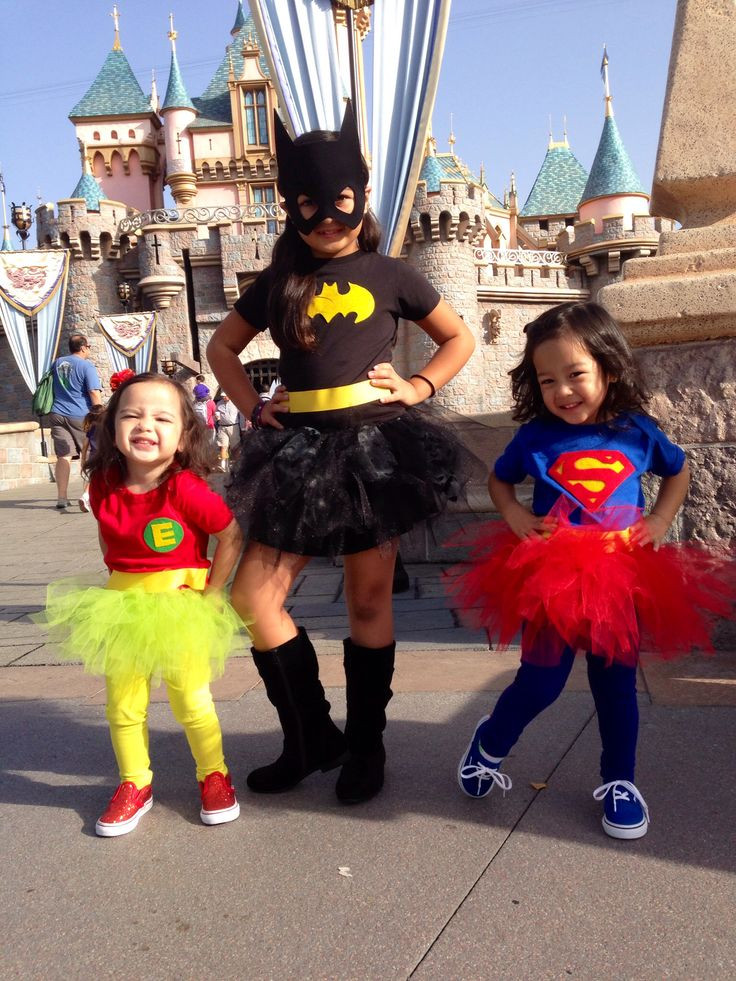 DIY Supergirl Costumes
 DIY super e costumes Robin Batgirl Supergirl