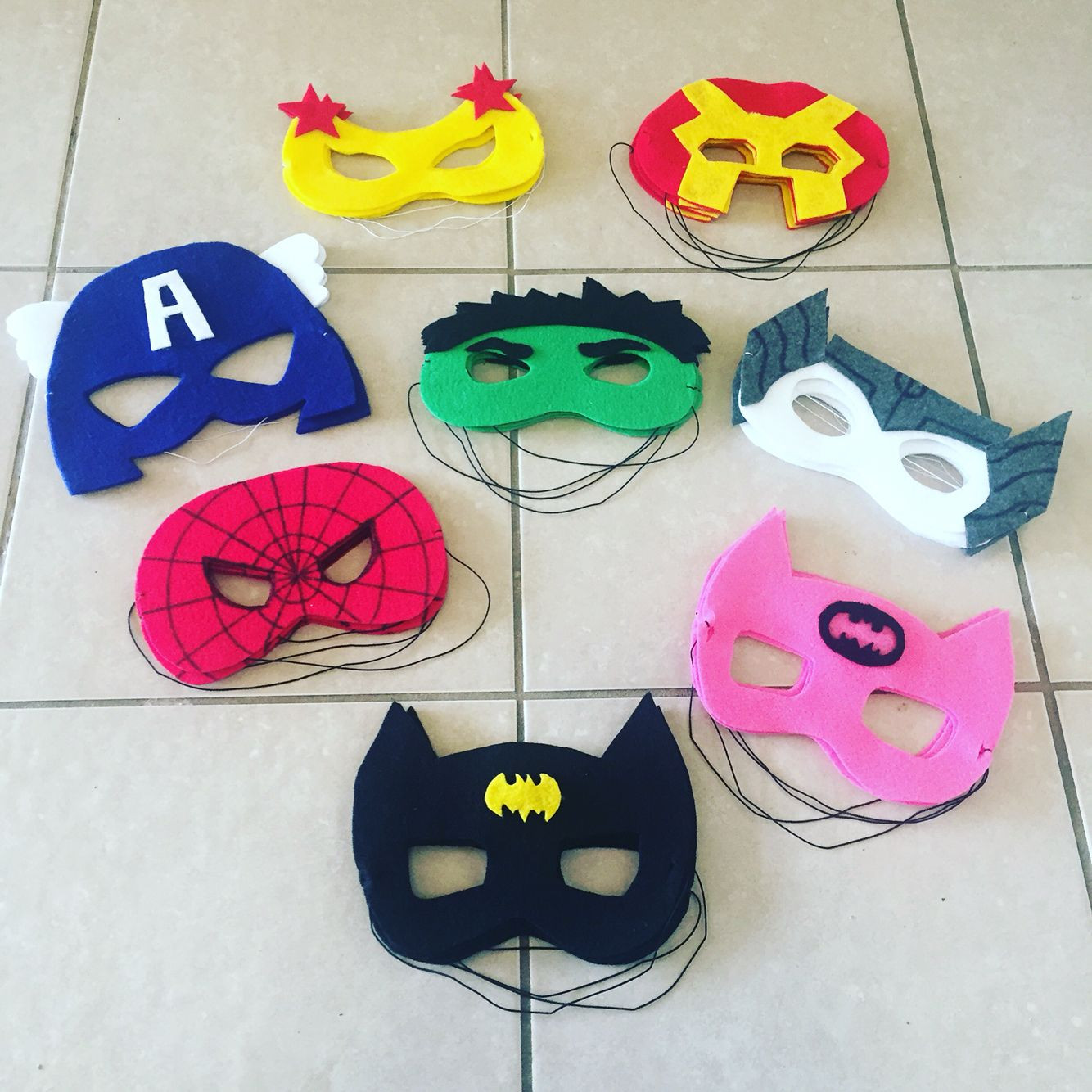 DIY Superhero Masks
 Avengers superhero DIY felt masks