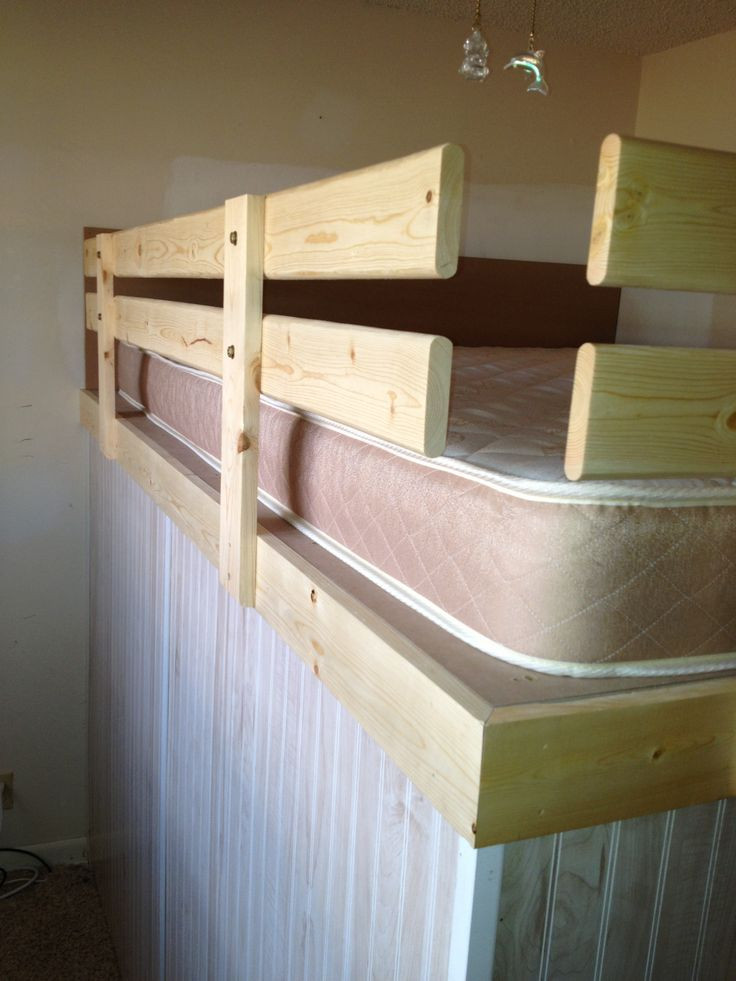 DIY Toddler Bed Rails
 Safety rails for loft bed grodconstruction diy