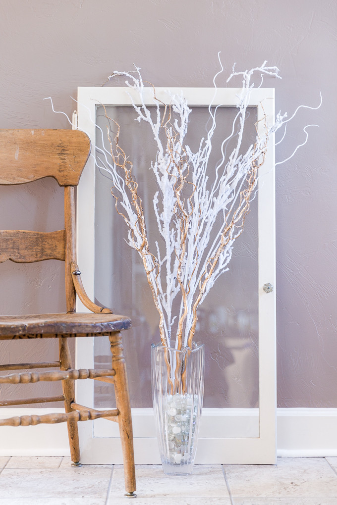 DIY Tree Branch Decor
 13 DIY Branch Decorations For Any Season And Occasion