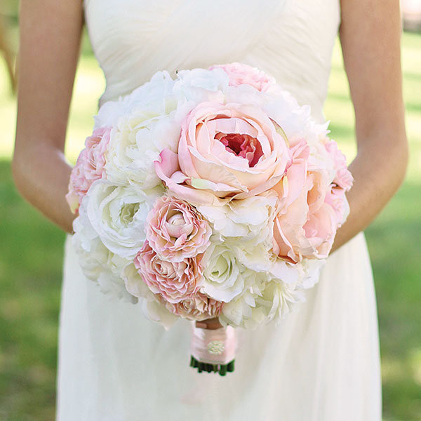 DIY Wedding Bouquet
 Charming DIY Ideas for Your Wedding