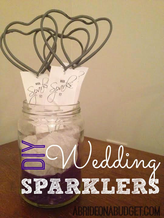 Diy Wedding Sparklers
 DIY Wedding Sparklers & Free Printable Tags